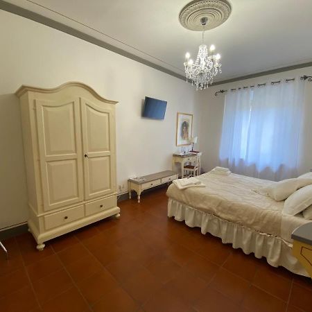 Palazzo Mari suite&rooms b&b Montevarchi Buitenkant foto