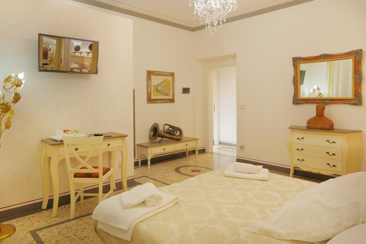 Palazzo Mari suite&rooms b&b Montevarchi Buitenkant foto